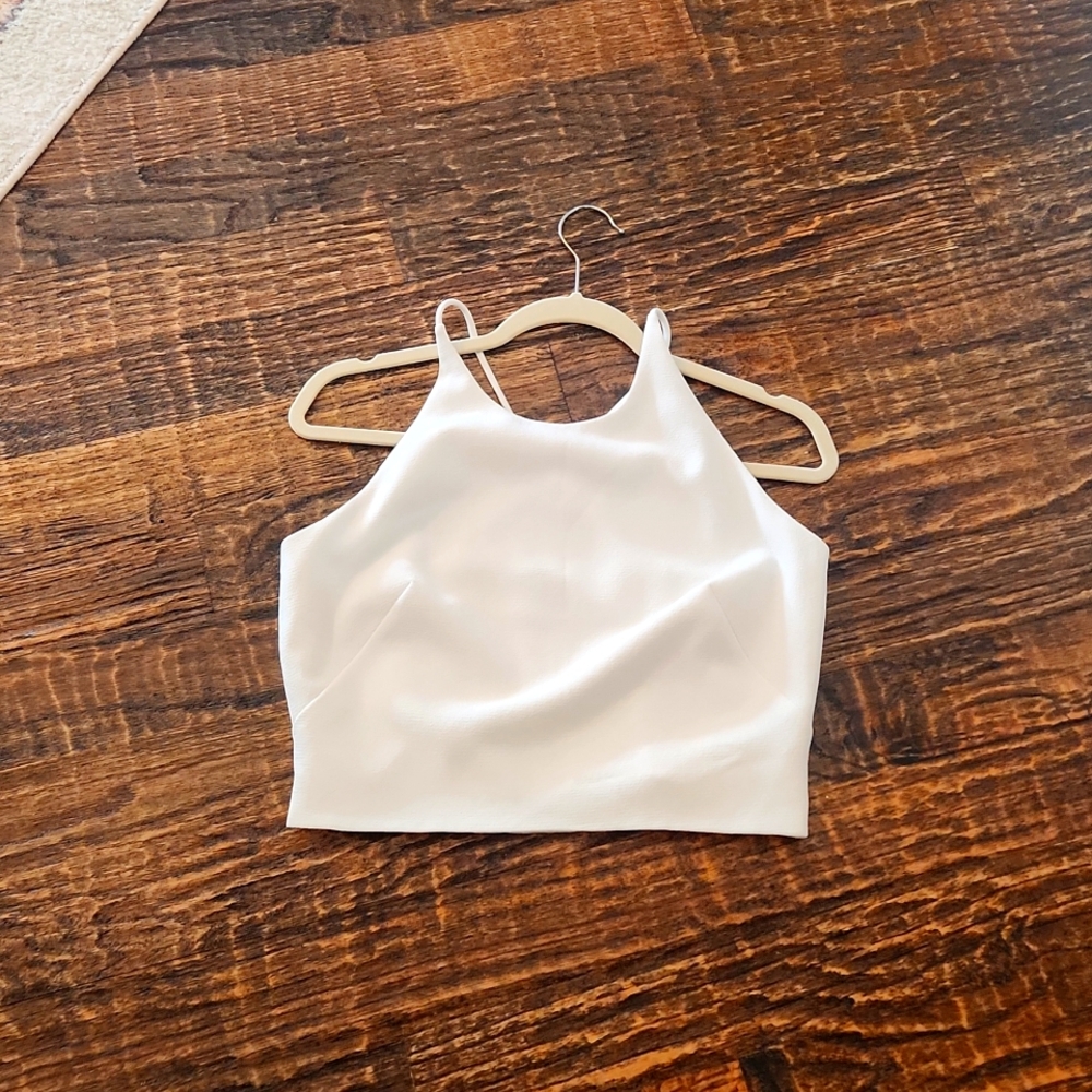 EUC Strappy, zip up back, cream colored crop top size 8
